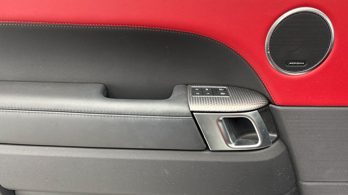 Land Rover Range Rover Sport Image 19