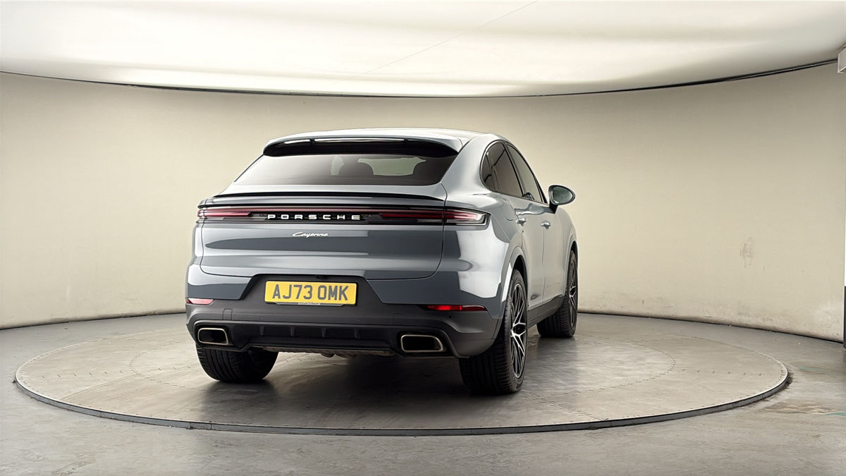 More views of Porsche Cayenne