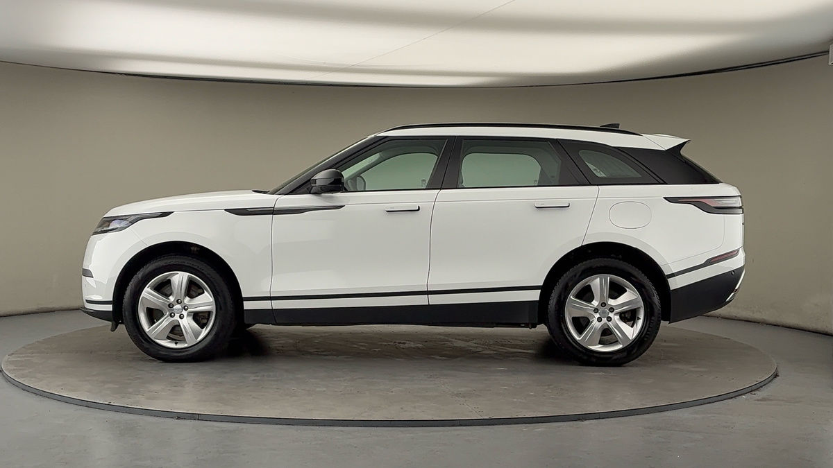 Land Rover Range Rover Velar Image 15