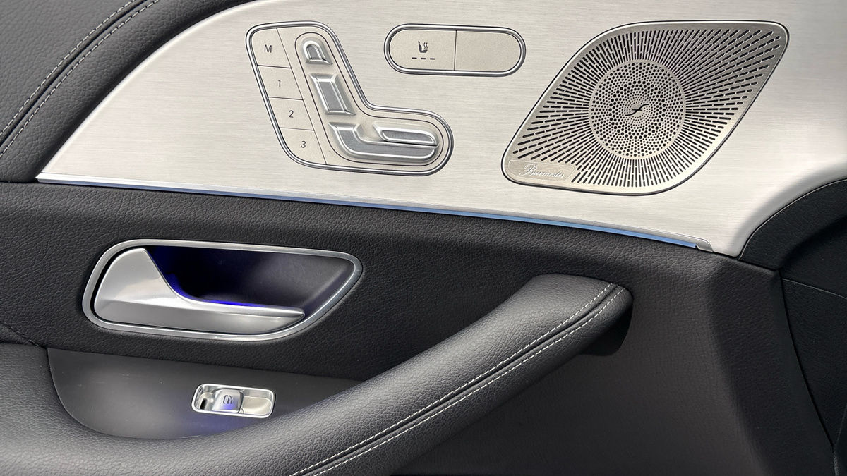 More views of Mercedes-Benz GLE