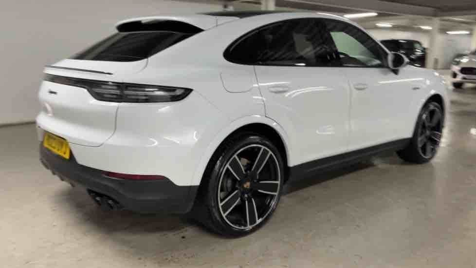 More views of Porsche Cayenne