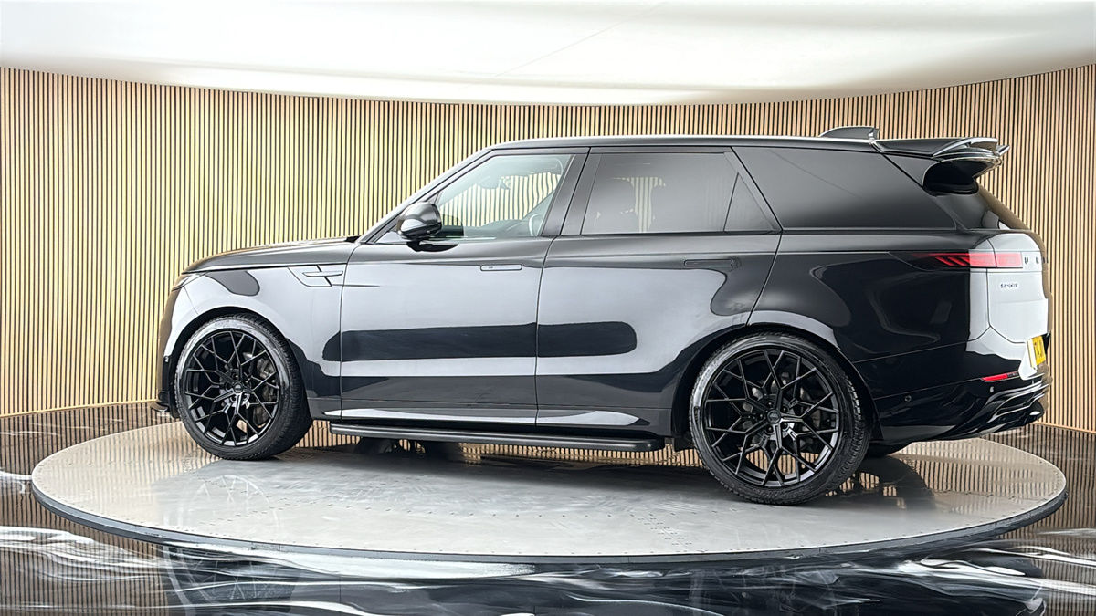 More views of Land Rover Range Rover Sport