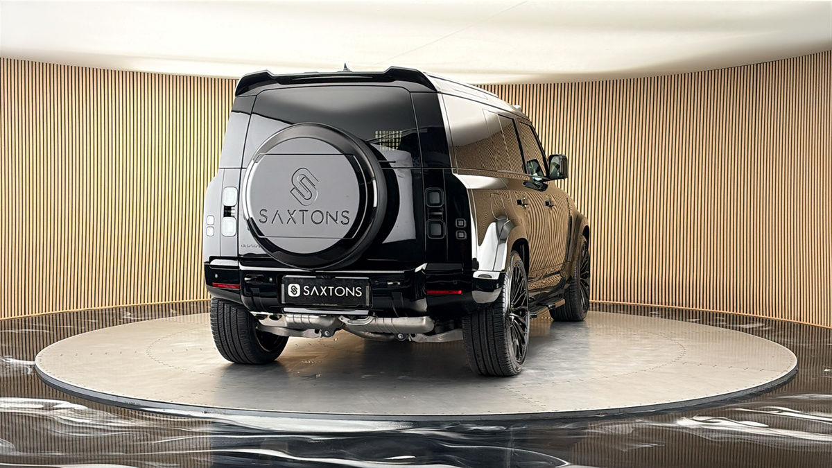 More views of Land Rover Defender 110