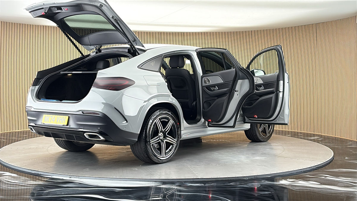 More views of Mercedes-Benz GLE