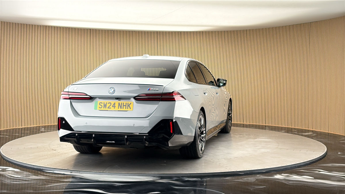 More views of BMW i5