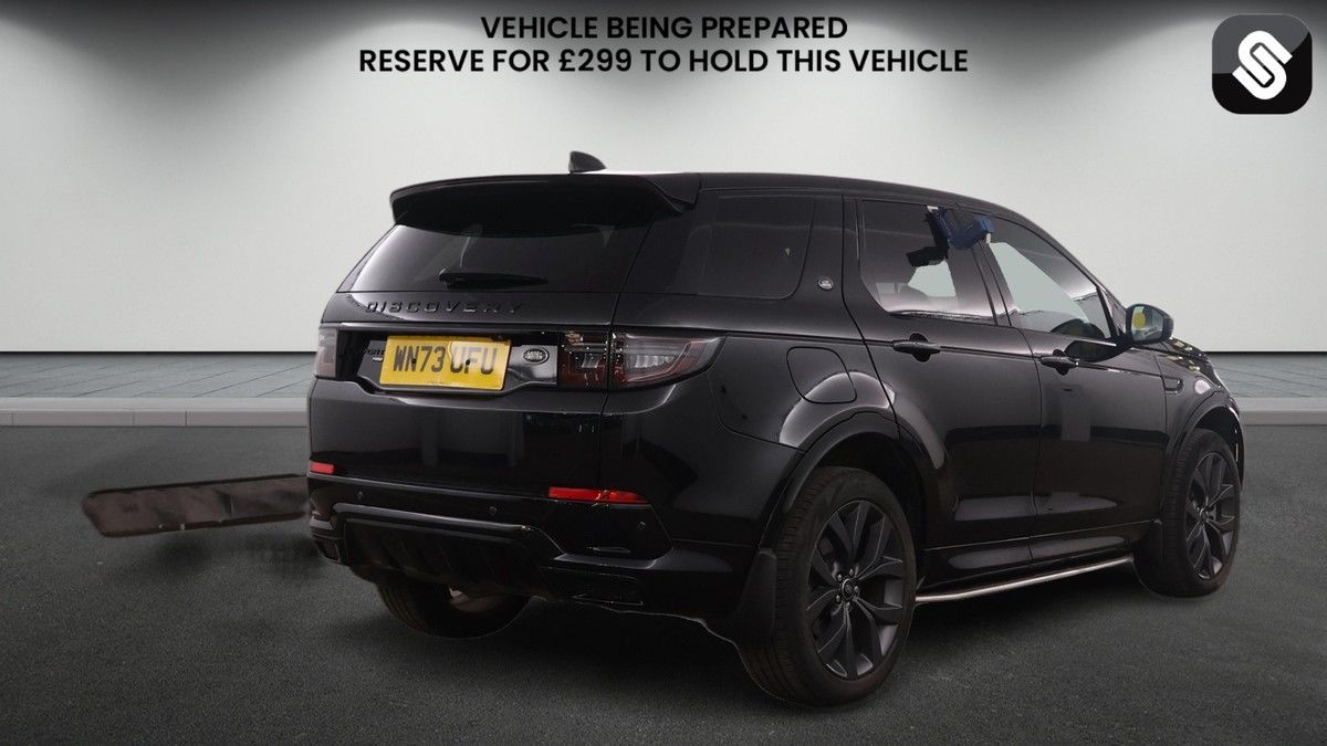 Land Rover Discovery Sport Image 4
