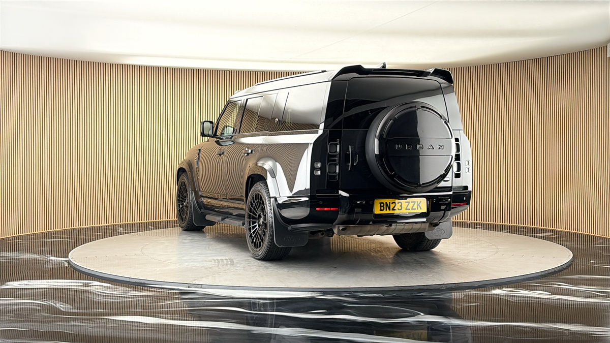 More views of Land Rover Defender 130