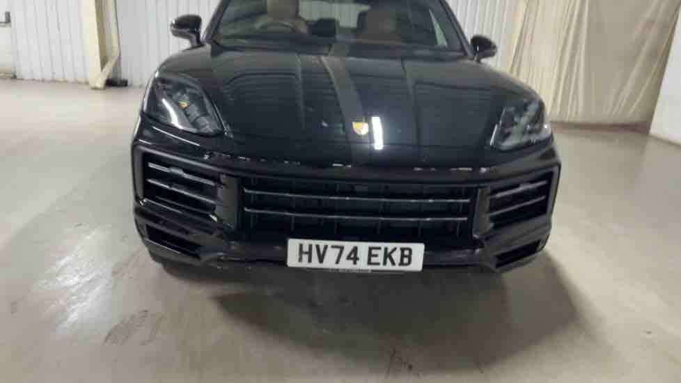 More views of Porsche Cayenne