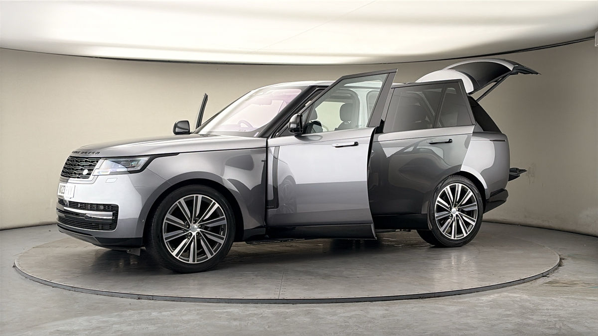 More views of Land Rover Range Rover