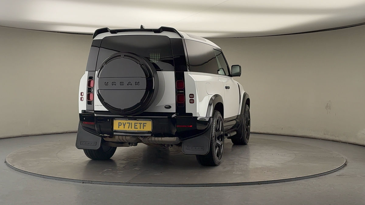 More views of Land Rover Defender 90