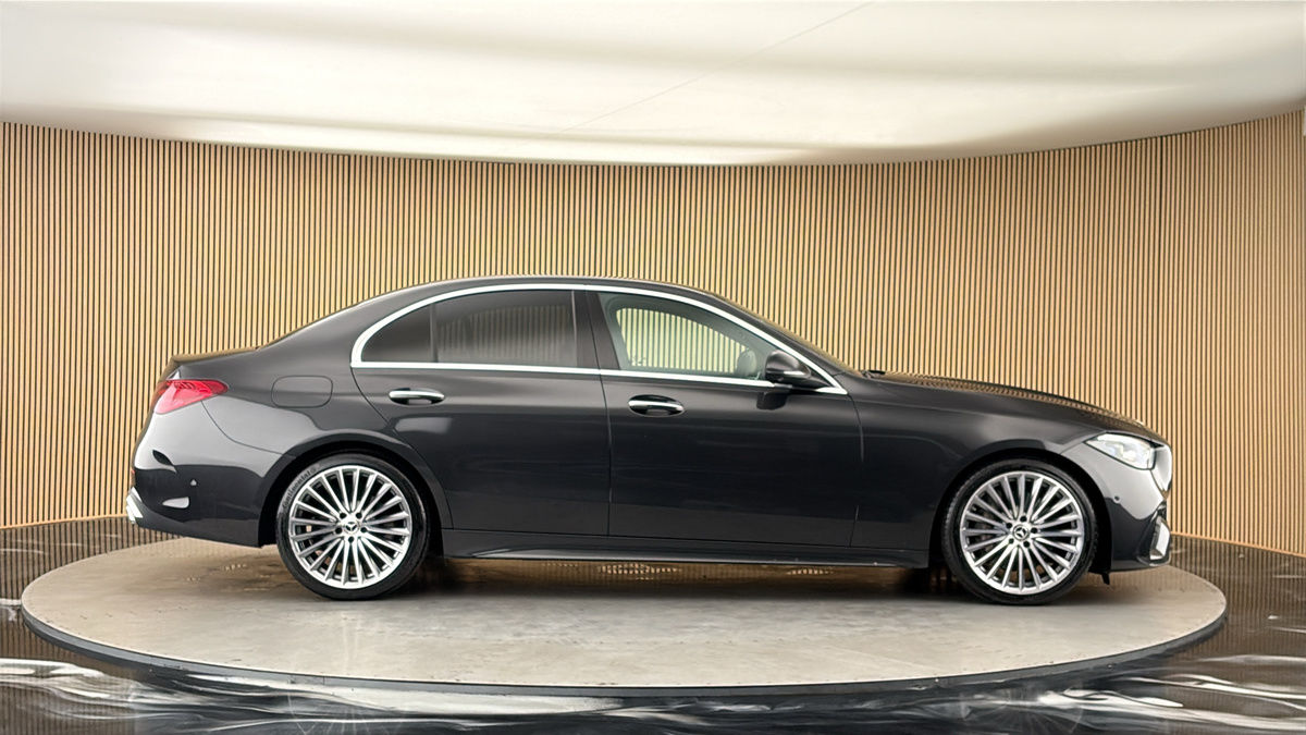 Mercedes-Benz C Class Image 16