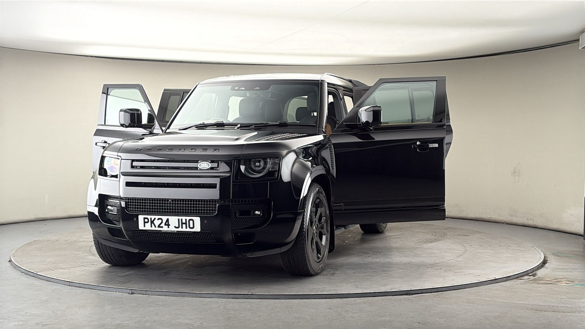 More views of Land Rover Defender 110