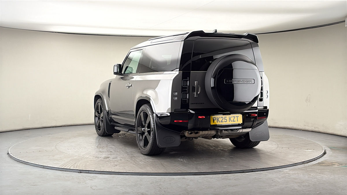 More views of Land Rover Defender 90