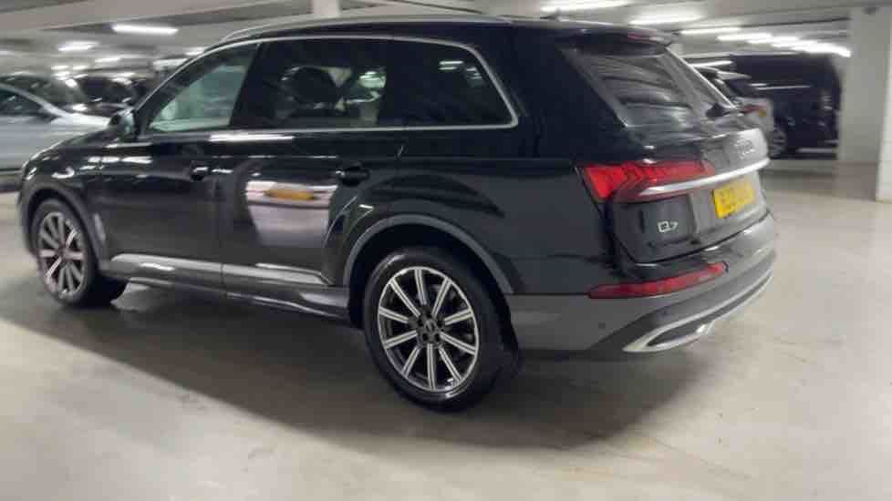 More views of Audi Q7