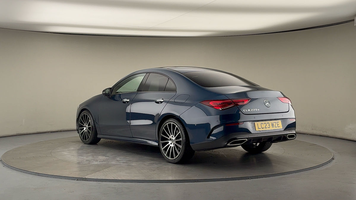 Mercedes-Benz CLA Image 2