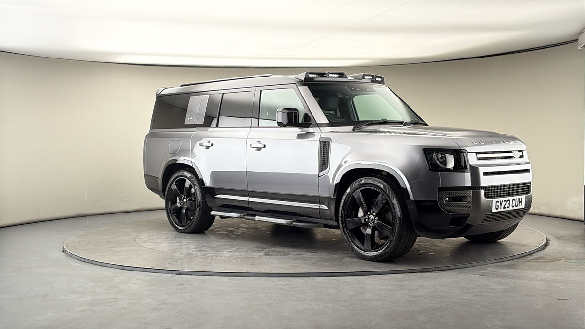 More views of Land Rover Defender 130