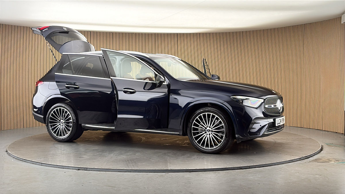 More views of Mercedes-Benz GLC