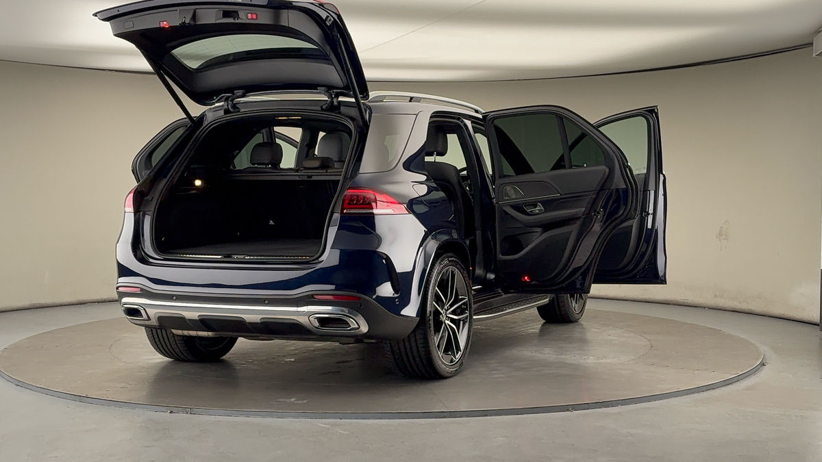 More views of Mercedes-Benz GLE