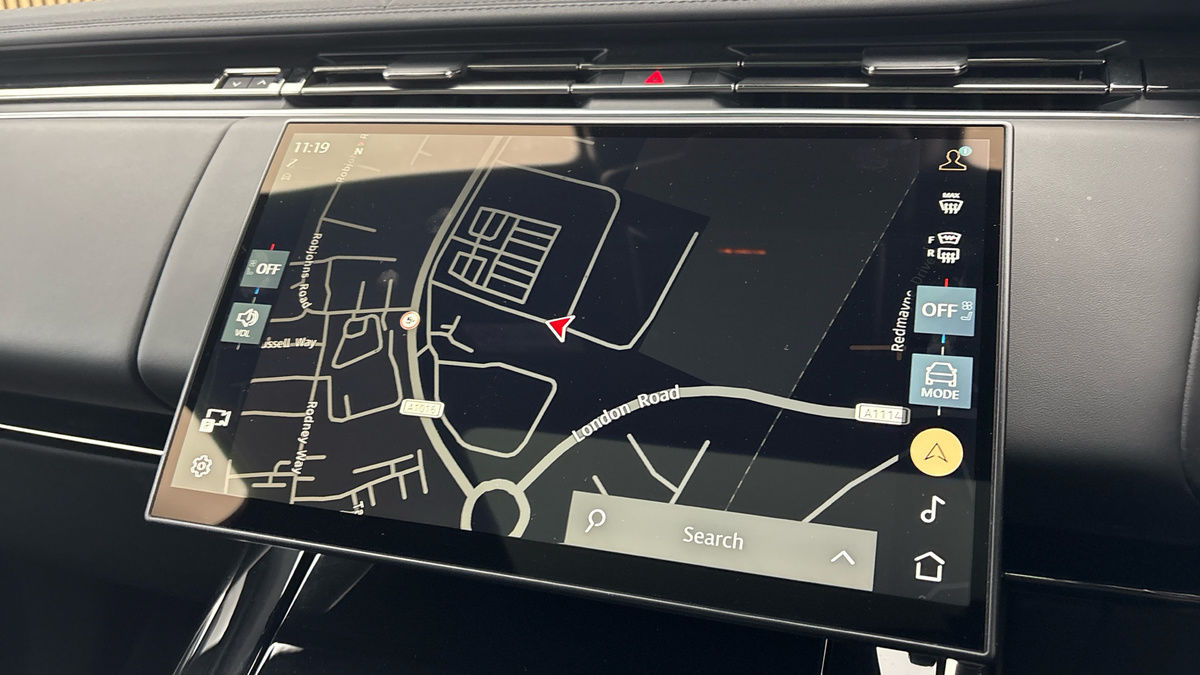 Land Rover Range Rover Sport Image 17