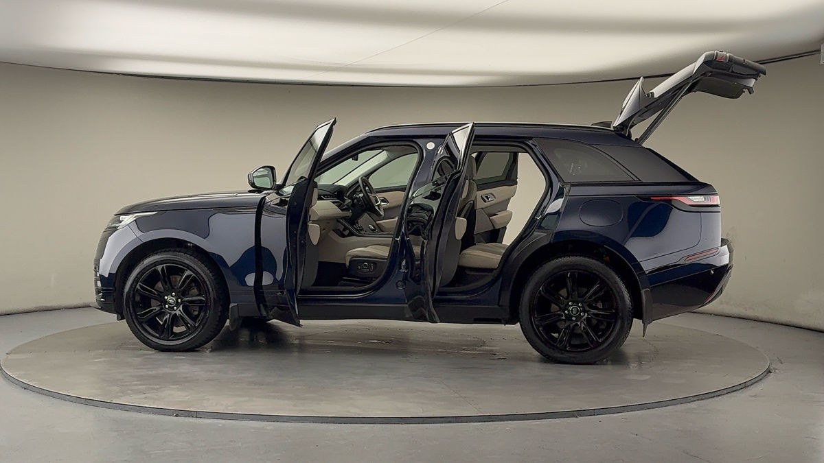 More views of Land Rover Range Rover Velar