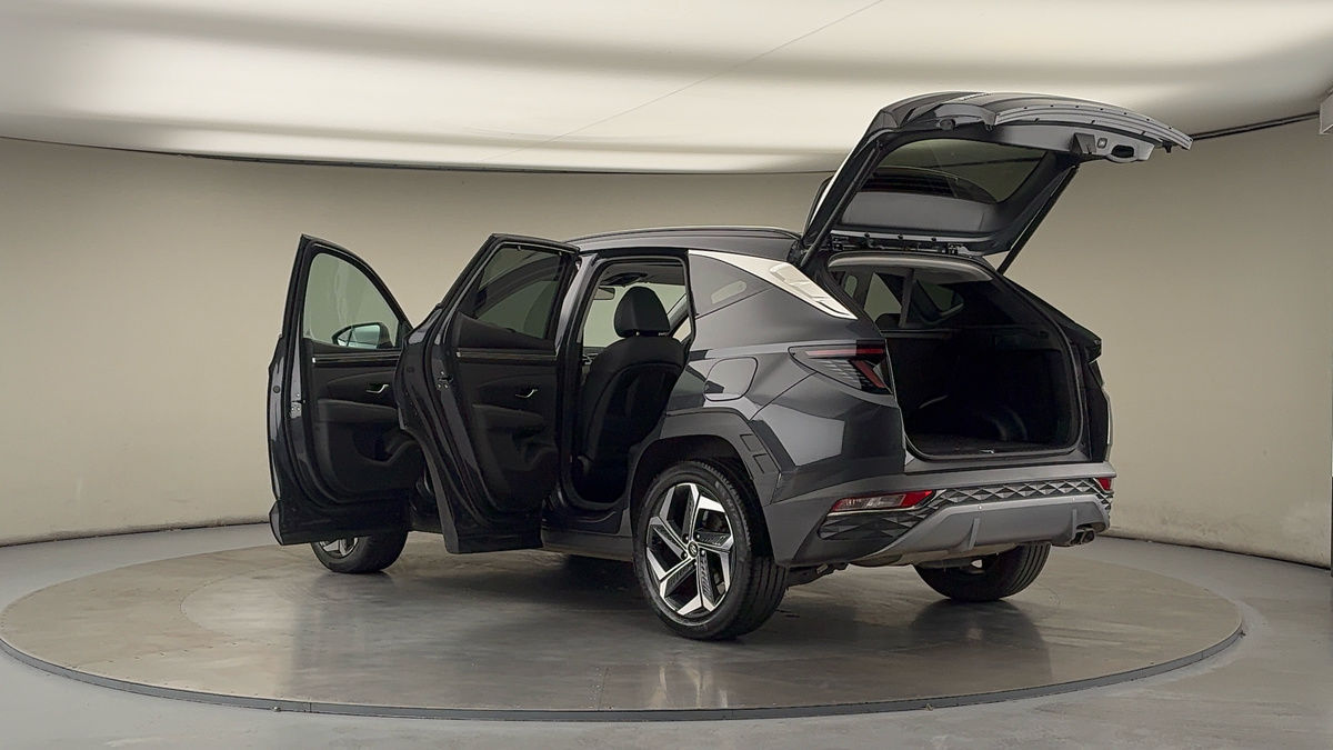 More views of Hyundai TUCSON