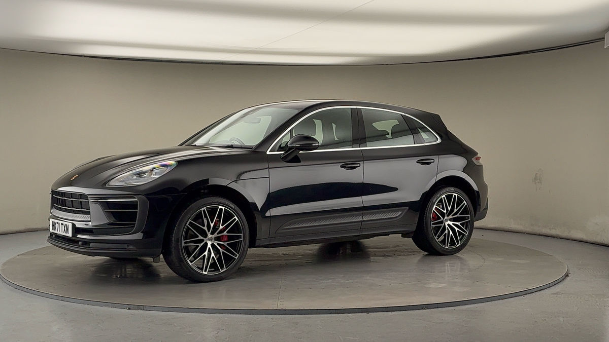 More views of Porsche Macan