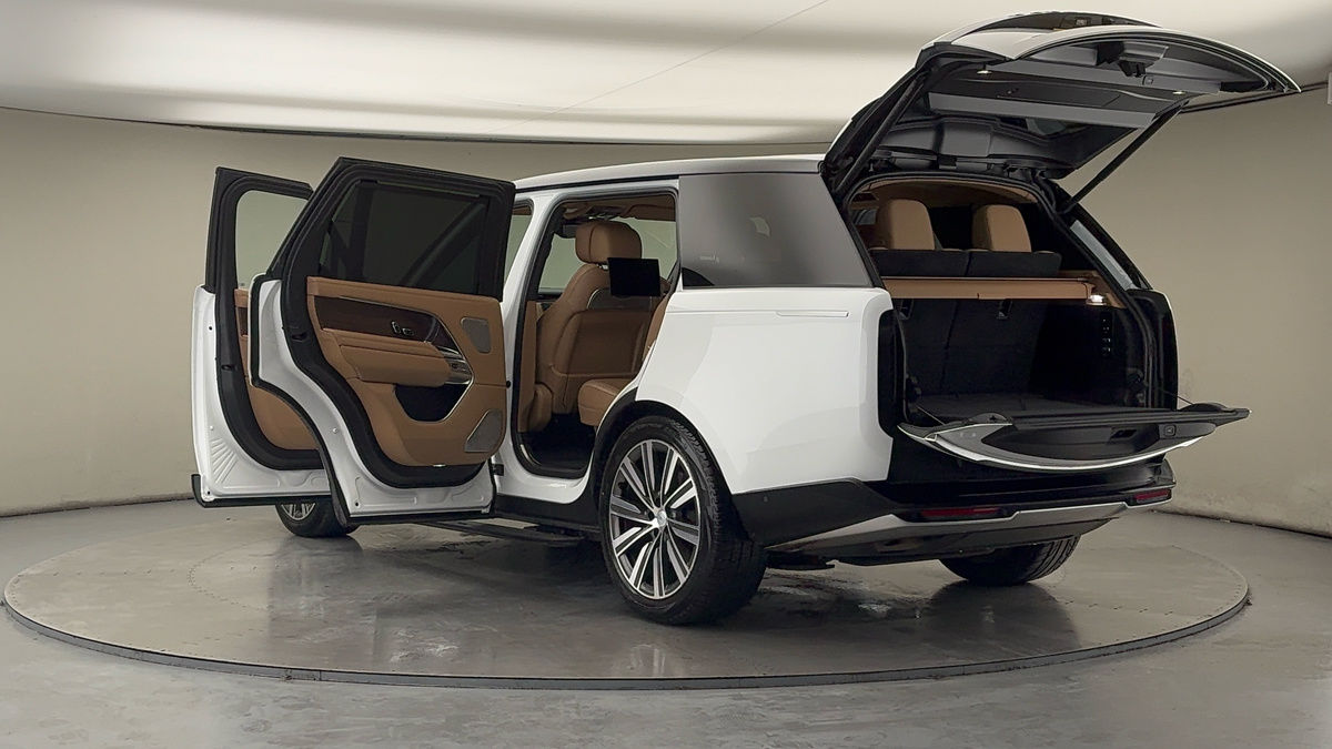 More views of Land Rover Range Rover