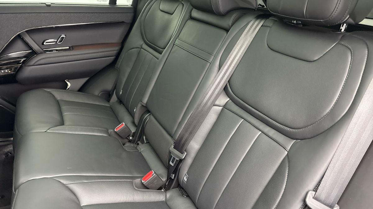 Land Rover Range Rover Sport Image 8