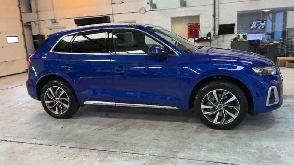 More views of Audi Q5