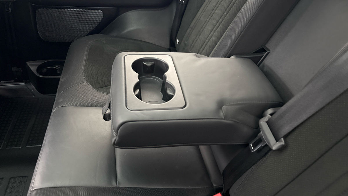 Land Rover Defender 90 Image 9