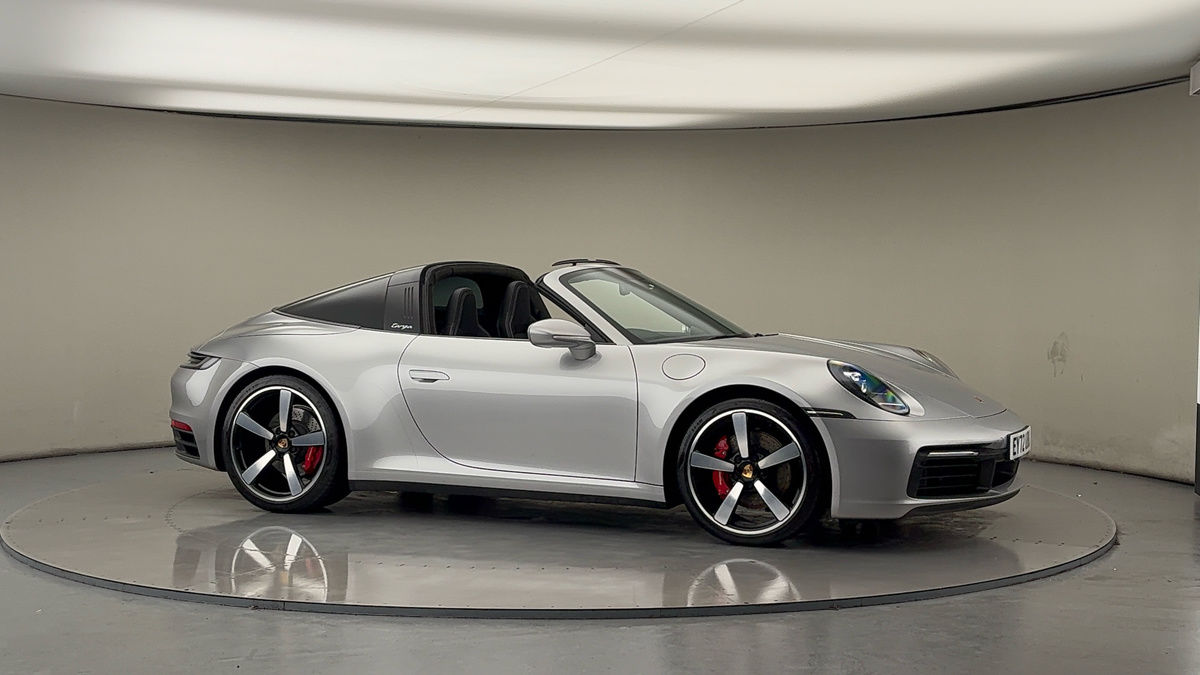 More views of Porsche 911