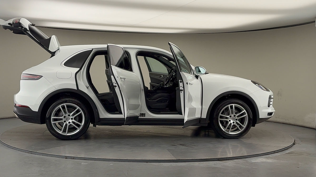 More views of Porsche Cayenne