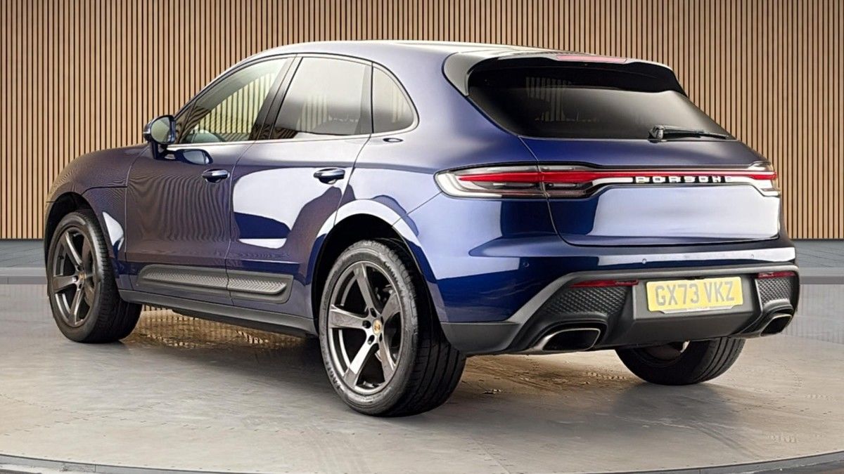 Porsche Macan Image 2