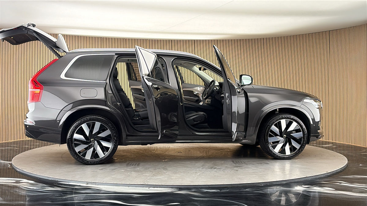 More views of Volvo XC90