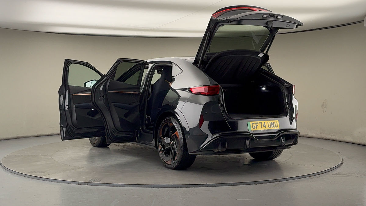 CUPRA Tavascan Image 24