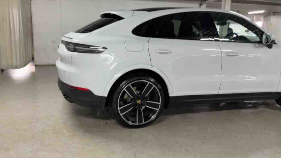 More views of Porsche Cayenne