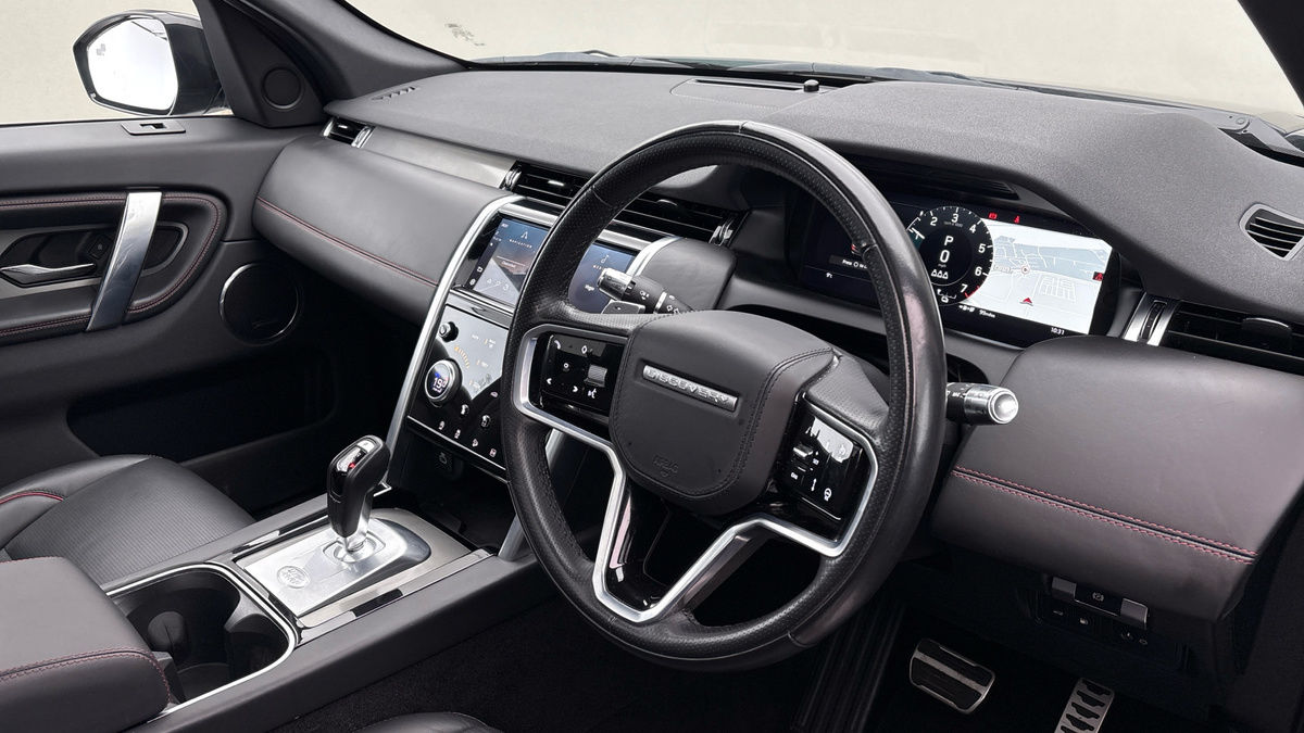 Land Rover Discovery Sport Image 5