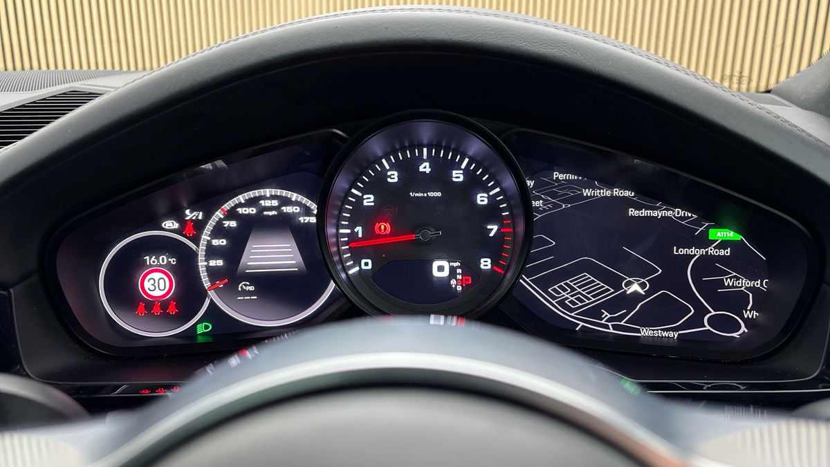 Porsche Cayenne Image 30