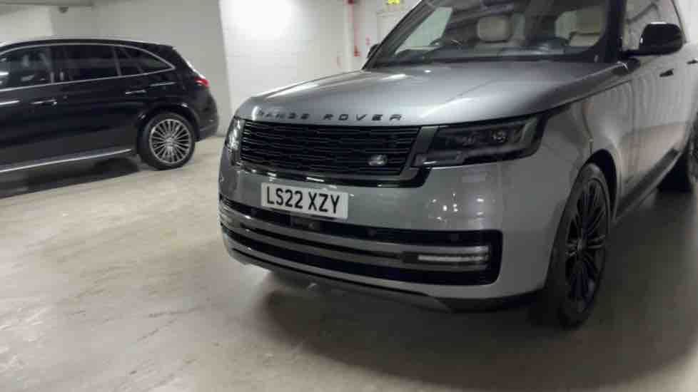 More views of Land Rover Range Rover