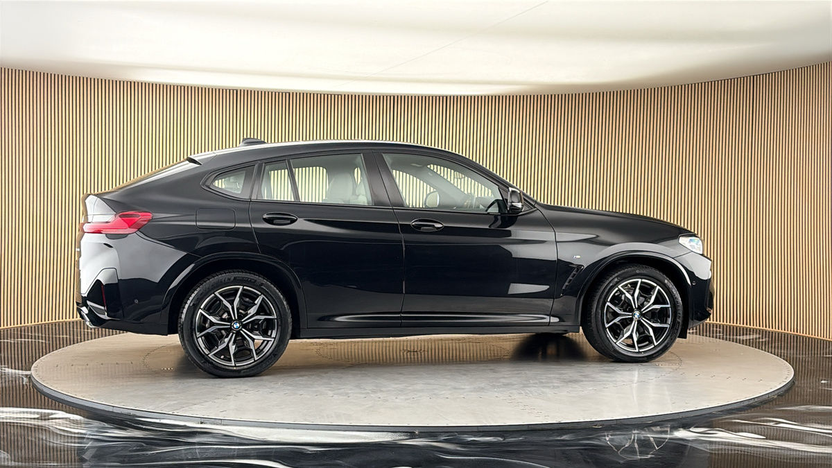 More views of BMW X4