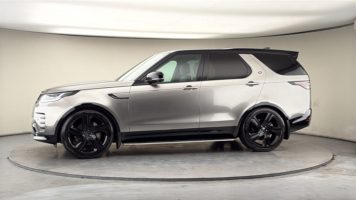 More views of Land Rover Discovery