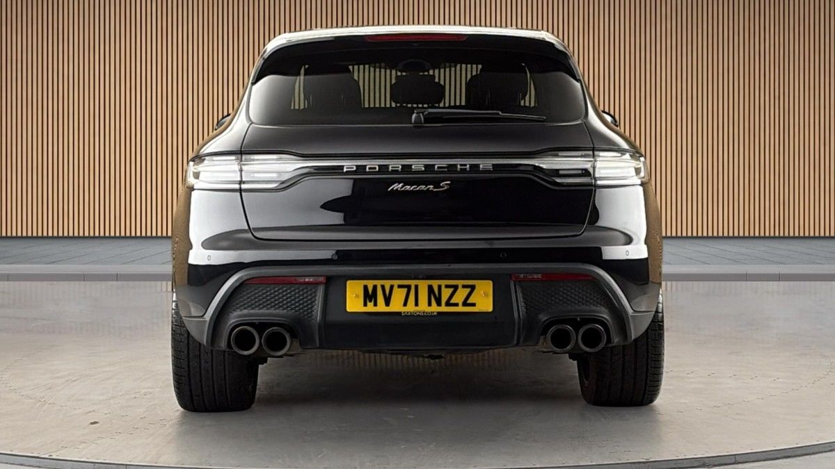 Porsche Macan Image 4