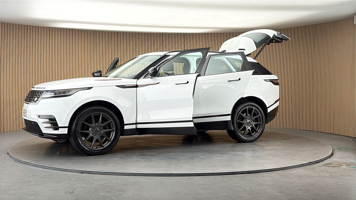 More views of Land Rover Range Rover Velar