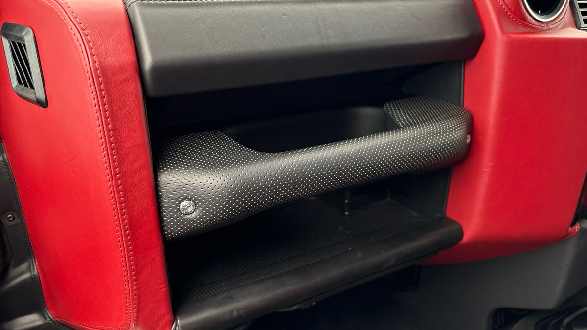 Land Rover Defender 90 Image 26