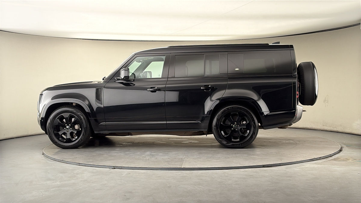 More views of Land Rover Defender 130