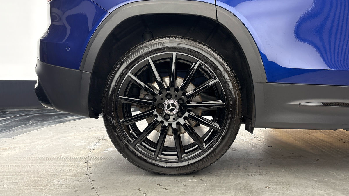 Mercedes-Benz GLB Image 10