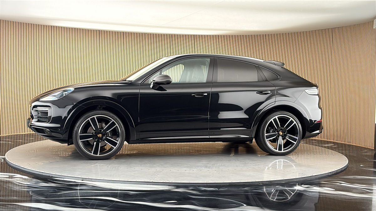 More views of Porsche Cayenne