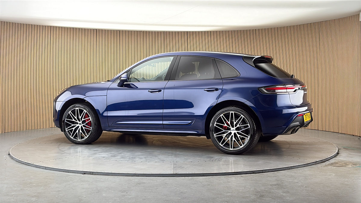 More views of Porsche Macan