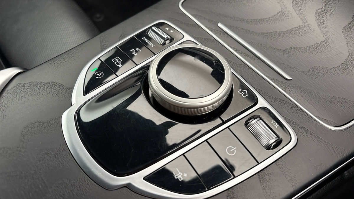 Mercedes-Benz C Class Image 26