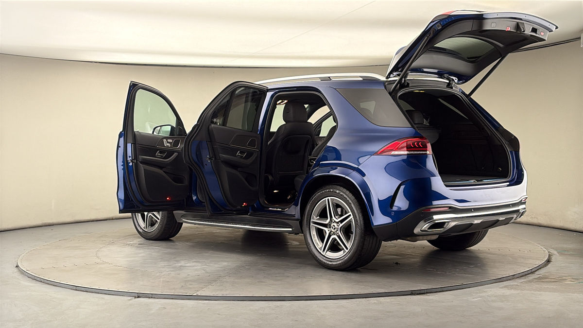 More views of Mercedes-Benz GLE